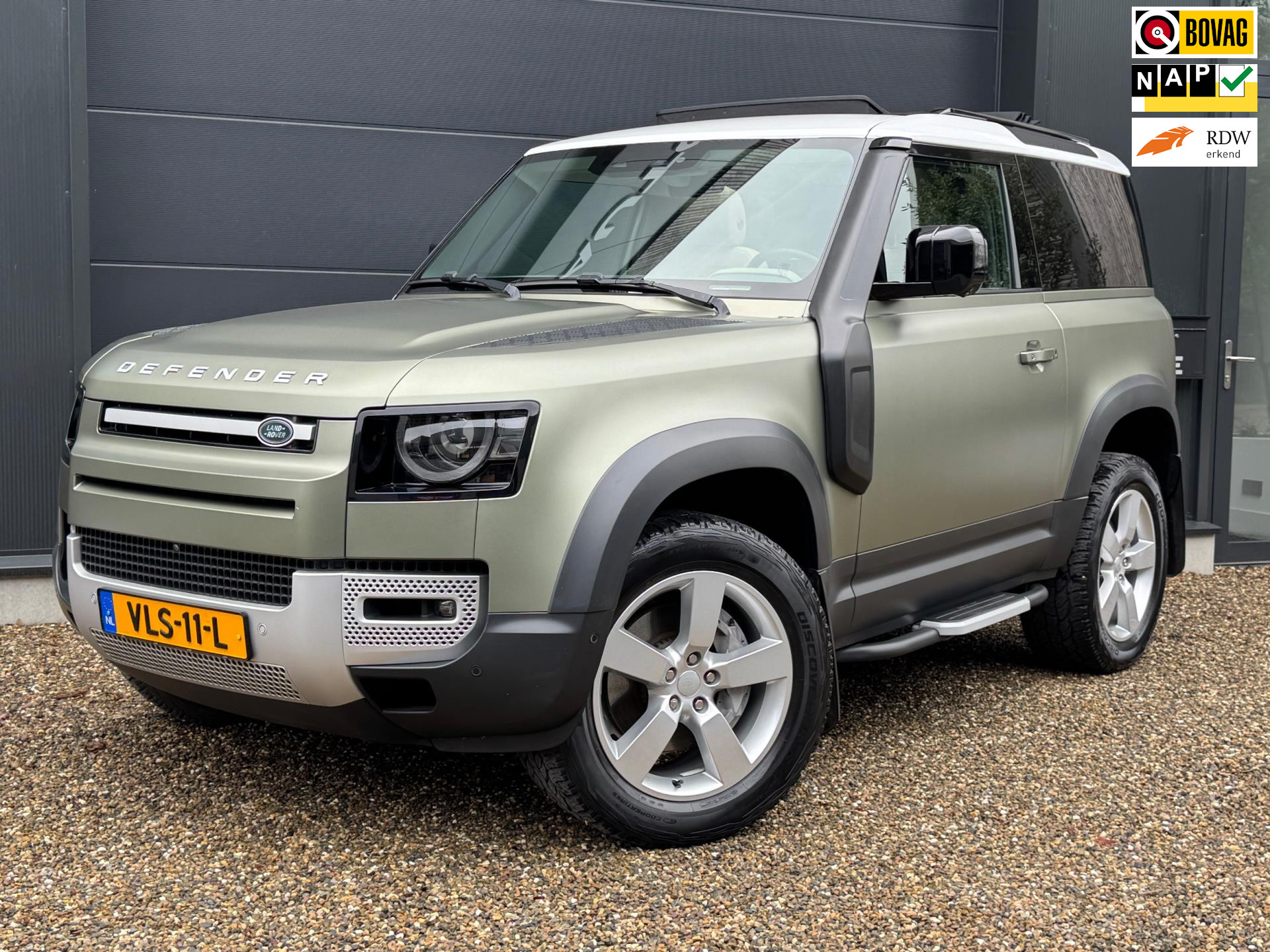 Land Rover Defender 3.0 P400 90 Benzine HSE First Edition | Grijs kenteken | Stoffen vouwdak! | Satin matt | NL auto | 1e eigenaar 42035471-0.jpg | Auto Berens B.V.